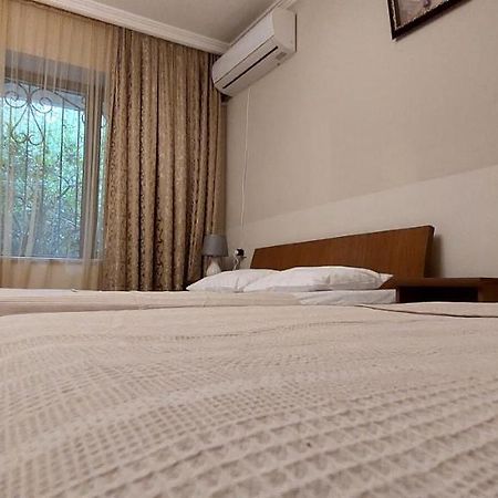 Geo Kutaisi Apartamento Exterior foto
