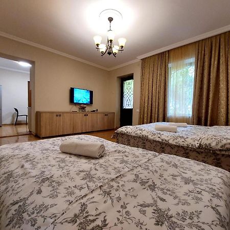 Geo Kutaisi Apartamento Exterior foto