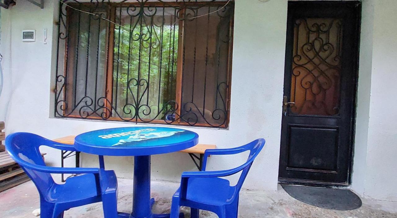 Geo Kutaisi Apartamento Exterior foto