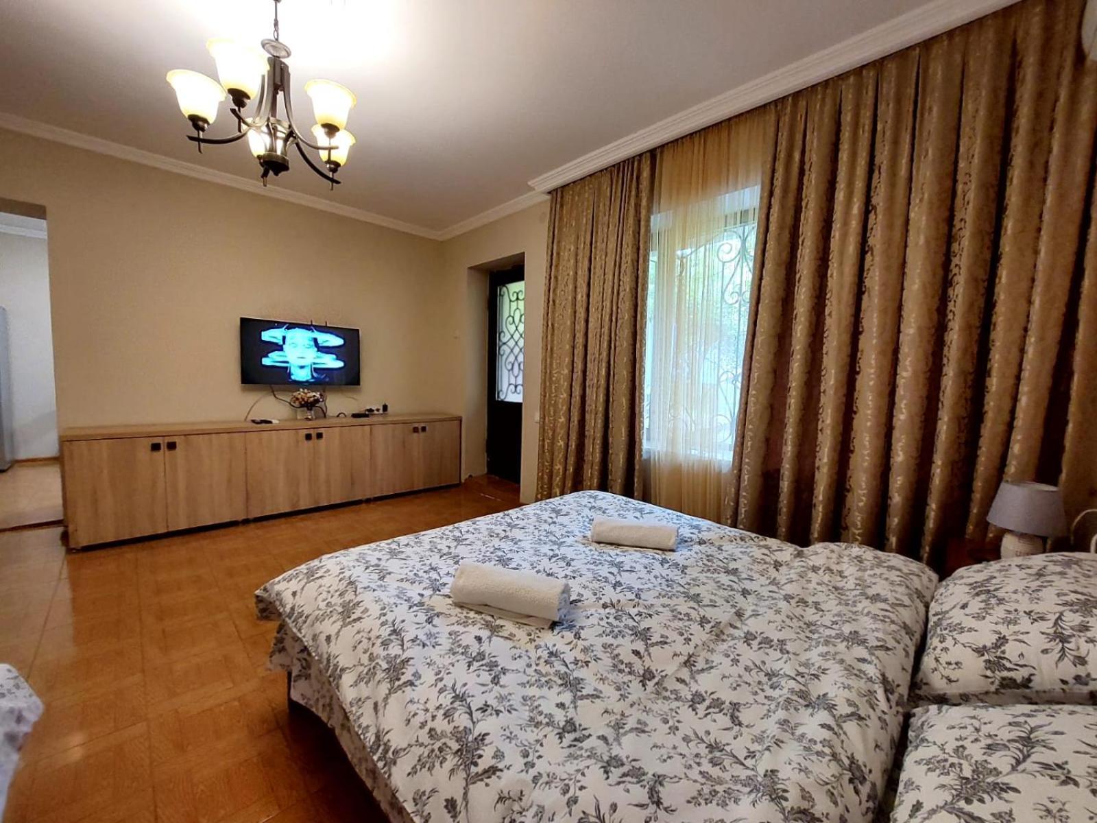 Geo Kutaisi Apartamento Exterior foto